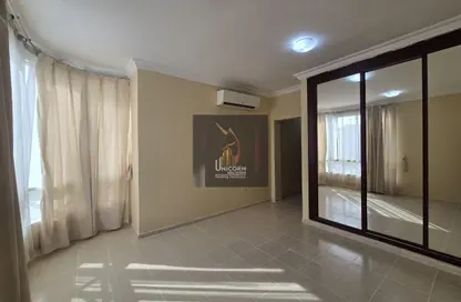 شقة - غرفة نوم - 2 حمامات للايجار في شارع انس - فريج بن محمود الشمالي - فريج بن محمود - الدوحة