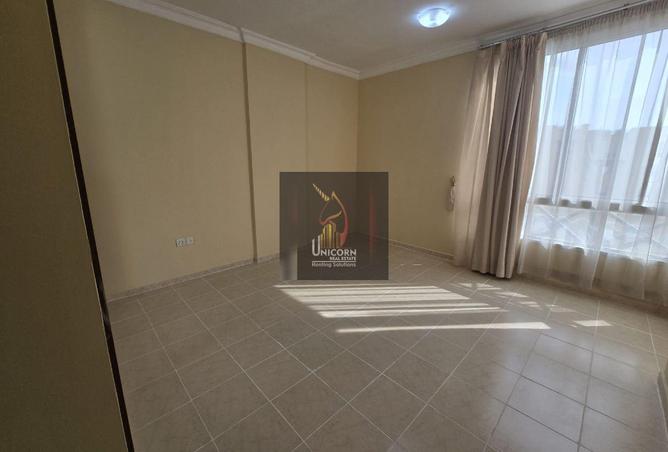 1008737 - Property Image 2