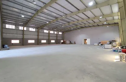 Warehouse - Studio - 7 Bathrooms for rent in Industrial Area 5 - Industrial Area - Industrial Area - Doha