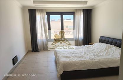 Townhouse - 4 Bedrooms - 4 Bathrooms for rent in The Pearl Island - Doha