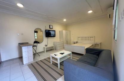 Apartment - Studio - 1 Bathroom for rent in Onaiza Street - Diplomatic Area - Doha