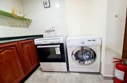 Apartment - Studio - 1 Bathroom for rent in Umm Ghwailina Comm - Umm Ghuwalina - Umm Ghuwailina - Doha Apartment - Studio - 1 Bathroom for rent in Umm Ghwailina Comm - Umm Ghuwalina - Umm Ghuwailina - Doha