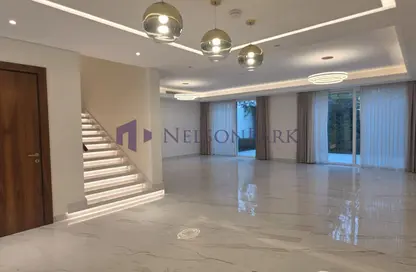 Villa - 5 Bedrooms - 7 Bathrooms for rent in Floresta Gardens - Floresta Gardens - The Pearl Island - Doha
