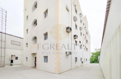 Labor Camp - Studio - 7+ Bathrooms for rent in Industrial Area 4 - Industrial Area - Industrial Area - Doha