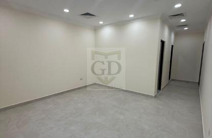 Apartment - Studio - 1 for rent in Al Duhail - Doha