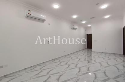 Apartment - 2 - 2 for rent in Madinat Khalifa South - Madinat Khalifa - Doha
