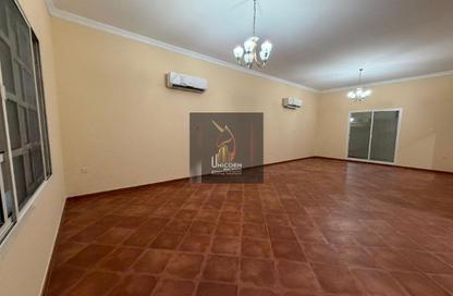 مجمع سكني - 3 غرف نوم - 3 حمامات للايجار في شارع المطار القديم - طريق المطار القديم - الدوحة