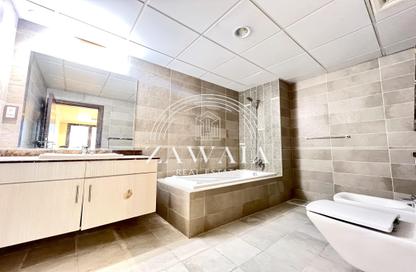 Apartment - 1 Bedroom - 2 Bathrooms for rent in East Porto Drive - Porto Arabia - The Pearl Island - Doha