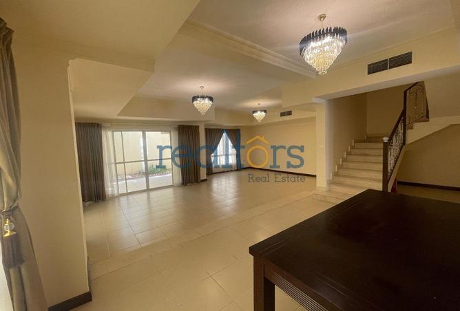 53008086 - Property Image 3