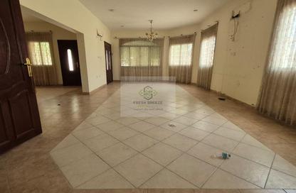 Villa - 5 Bedrooms - 5 Bathrooms for rent in Al Duhail - Al Duhail - Doha