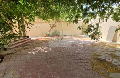 Villa - 5 Bedrooms - 5 Bathrooms for rent in Al Duhail - Al Duhail - Doha