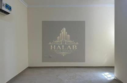 Apartment - 2 Bedrooms - 1 Bathroom for rent in Street 871 - Al Duhail South - Al Duhail - Doha