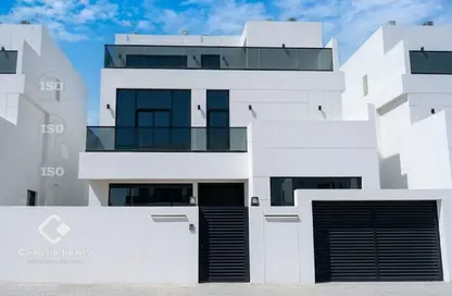 Compound - 5 Bedrooms - 6 Bathrooms for rent in Al Thumama - Al Thumama - Doha