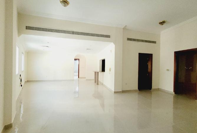 54977867 - صورة العقار 2