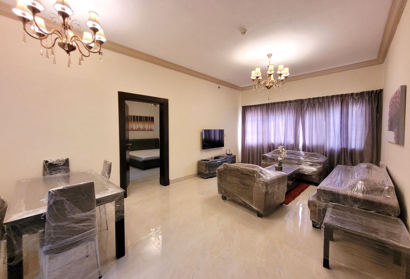 ELEGANT | SPACIOUS | 2BR FAMILY APARTMENT - apartment in Al Sadd Road