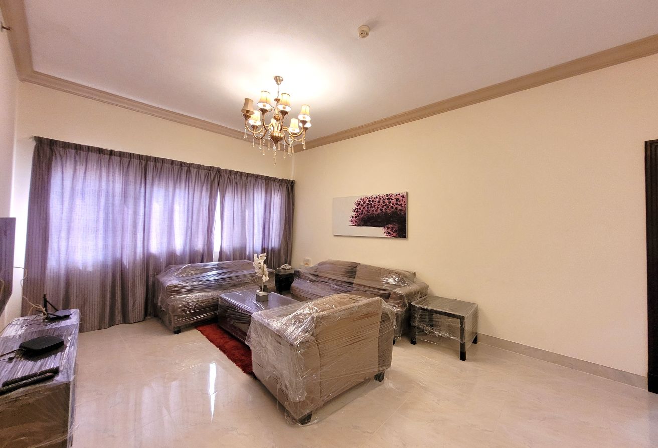 ELEGANT | SPACIOUS | 2BR FAMILY APARTMENT - apartment in Al Sadd Road