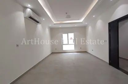 Apartment - 3 Bedrooms - 3 Bathrooms for rent in Al Nasr Street - Al Nasr - Doha
