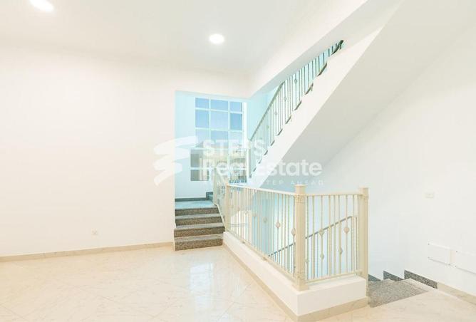 53423744 - Property Image 2