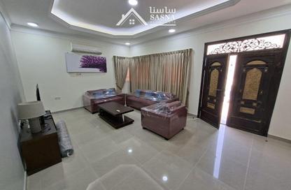 Apartment - 2 Bedrooms - 2 Bathrooms for rent in Al Sakhama - Doha