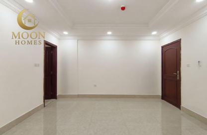 Apartment - 1 Bedroom - 2 Bathrooms for rent in Umm Ghuwailina 4 - Umm Ghuwailina - Doha Apartment - 1 Bedroom - 2 Bathrooms for rent in Umm Ghuwailina 4 - Umm Ghuwailina - Doha