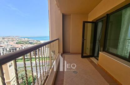 Apartment - 1 Bedroom - 2 Bathrooms for rent in East Porto Drive - Porto Arabia - The Pearl Island - Doha