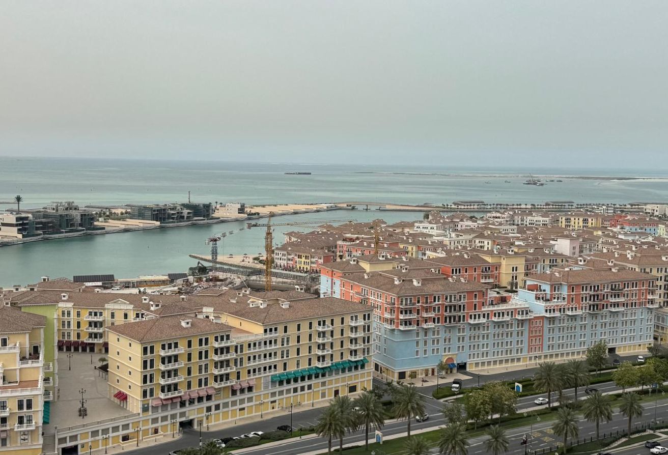 Fully Renovated 2BHK | Porto Arabia | For Sale