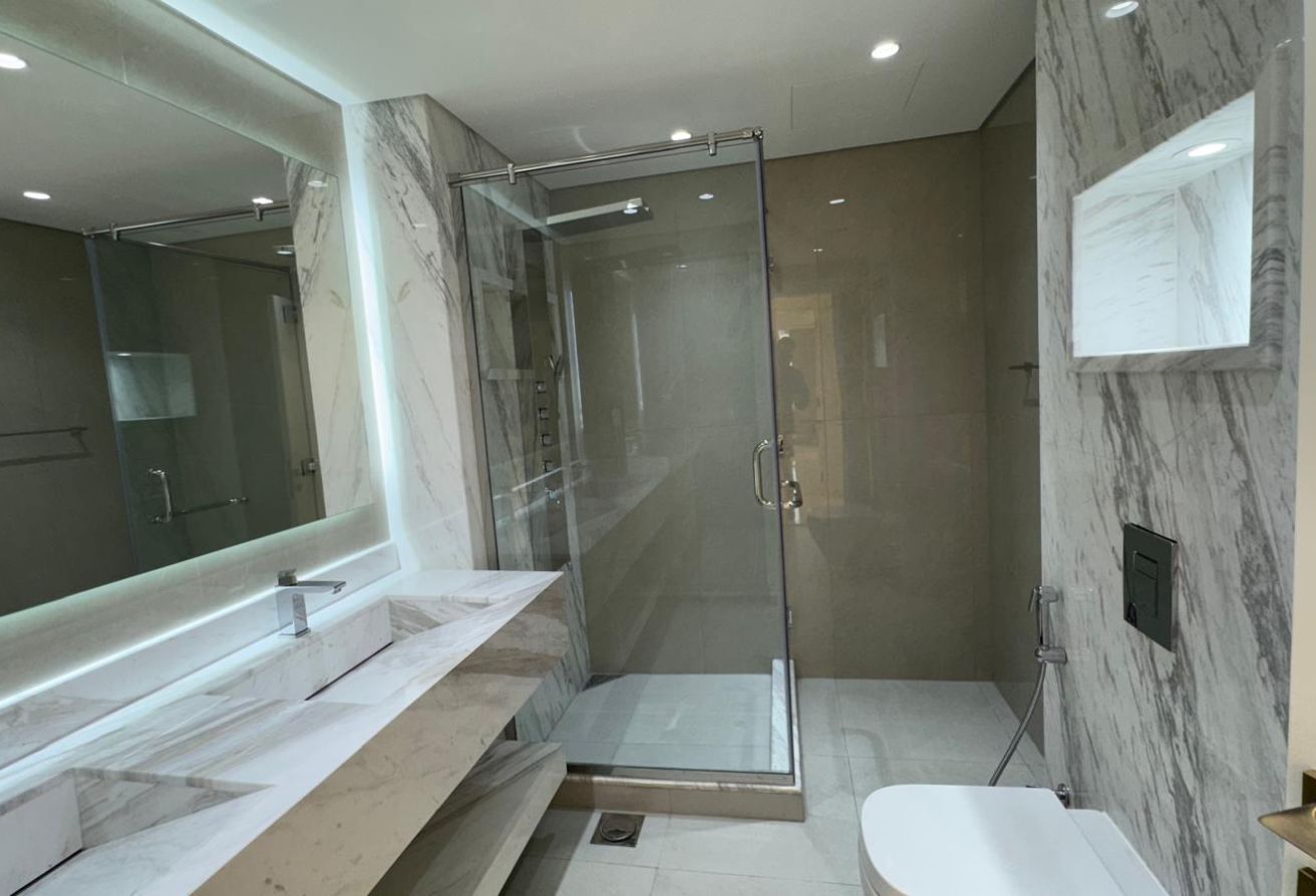 Fully Renovated 2BHK | Porto Arabia | For Sale thumbnail 5