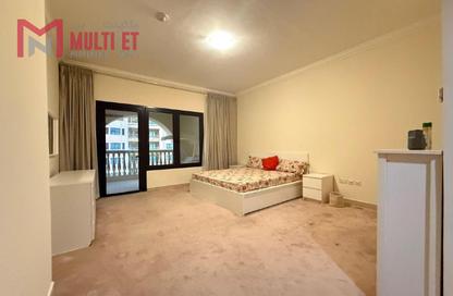 Apartment - 1 Bedroom - 2 Bathrooms for rent in West Porto Drive - Porto Arabia - The Pearl Island - Doha