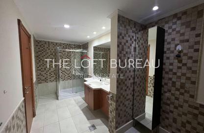 Apartment - 3 Bedrooms - 4 Bathrooms for sale in Sabban Towers - Porto Arabia - The Pearl Island - Doha