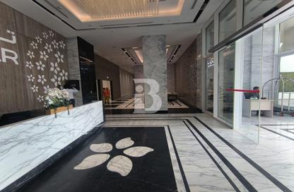 Apartment - 2 Bedrooms - 3 Bathrooms for sale in Crescent Building - Yasmeen City - Lusail