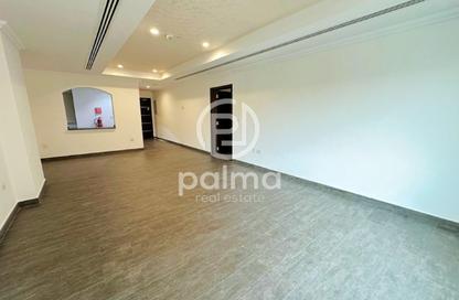Apartment - 1 Bedroom - 2 Bathrooms for rent in East Porto Drive - Porto Arabia - The Pearl Island - Doha