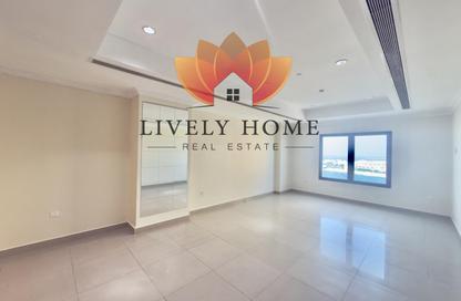 Apartment - 1 - 2 for rent in West Porto Drive - Porto Arabia - The Pearl Island - Doha Apartment - 1 - 2 for rent in West Porto Drive - Porto Arabia - The Pearl Island - Doha