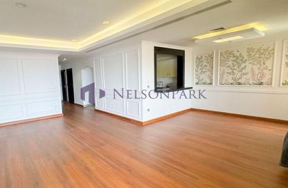 Apartment - 2 Bedrooms - 3 Bathrooms for rent in West Porto Drive - Porto Arabia - The Pearl Island - Doha