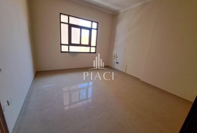 56928222 - Property Image 3