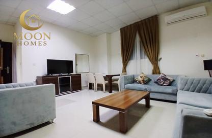 Apartment - 1 Bedroom - 2 Bathrooms for rent in Umm Ghuwailina 4 - Umm Ghuwailina - Doha