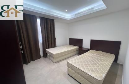 Apartment - 2 Bedrooms - 2 Bathrooms for rent in Umm Ghwailina Comm - Umm Ghuwalina - Umm Ghuwailina - Doha