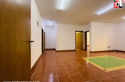 شقة - 2 غرف نوم - 1 حمام للايجار في شارع المطار القديم - طريق المطار القديم - الدوحة