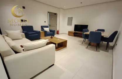 Apartment - 2 Bedrooms - 2 Bathrooms for rent in Umm Ghuwailina 4 - Umm Ghuwailina - Doha