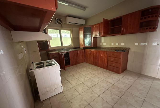 52270882 - Property Image 3