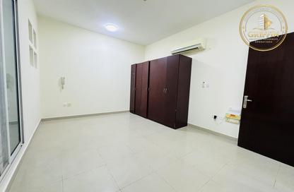 Apartment - 1 - 1 for rent in OqbaBin Nafie Steet - Old Airport Road - Doha