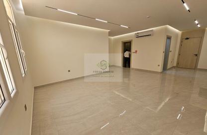 Apartment - 1 Bedroom - 2 Bathrooms for rent in Fereej Kulaib - Doha