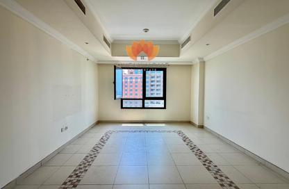 Apartment - 1 Bedroom - 2 Bathrooms for rent in East Porto Drive - Porto Arabia - The Pearl Island - Doha