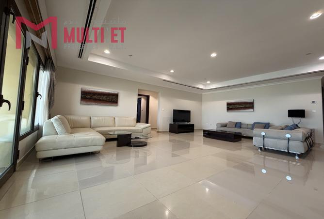 1003227 - Property Image 2