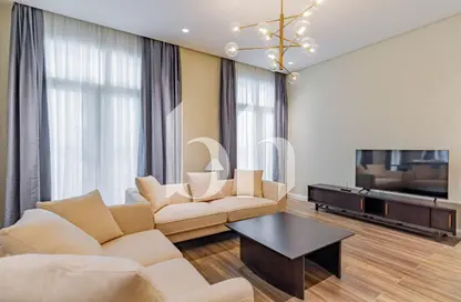 Apartment - 2 Bedrooms - 3 Bathrooms for rent in Floresta Gardens - Floresta Gardens - The Pearl Island - Doha