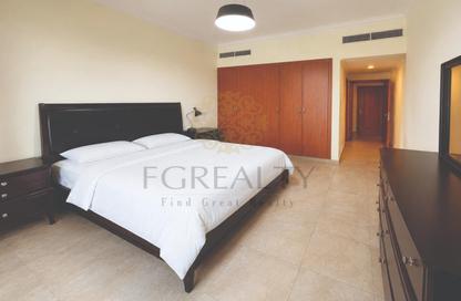 Apartment - 1 Bedroom - 2 Bathrooms for rent in West Porto Drive - Porto Arabia - The Pearl Island - Doha Apartment - 1 Bedroom - 2 Bathrooms for rent in West Porto Drive - Porto Arabia - The Pearl Island - Doha