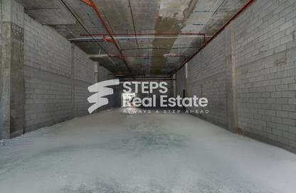 Show Room - Studio - 1 for rent in Marina Tower 23 - Marina District - Lusail