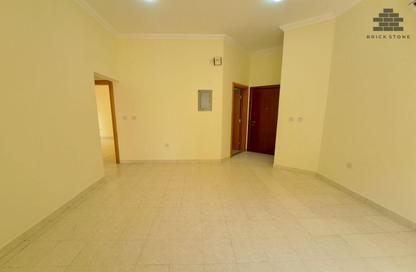 Apartment - 2 Bedrooms - 2 Bathrooms for rent in Muntazah 13 - Al Muntazah - Doha