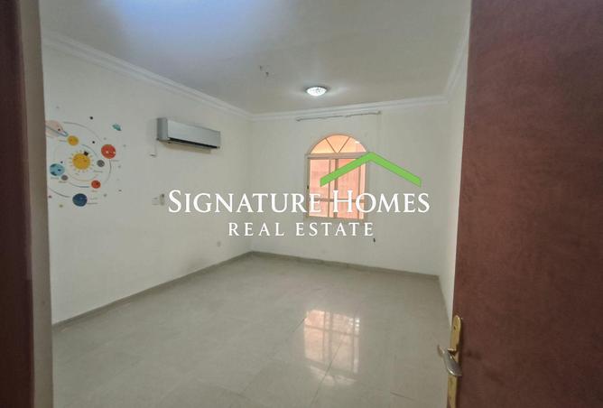 1025827 - Property Image 2