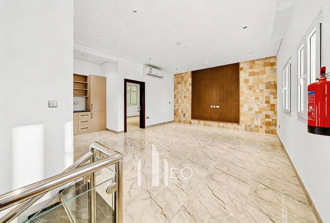 55179679 - Property Image 2