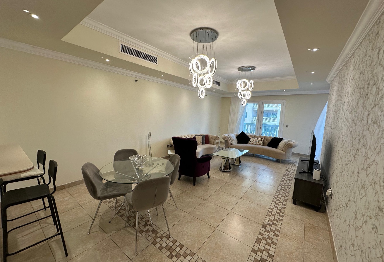 2 Bedroom Furnished Side Marina View thumbnail 19